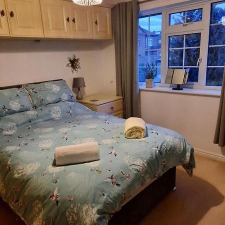 Redmire - 2 Bed 1St Floor Flat Overlooking Green Apartment Darlington  Bagian luar foto