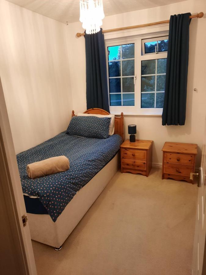 Redmire - 2 Bed 1St Floor Flat Overlooking Green Apartment Darlington  Bagian luar foto