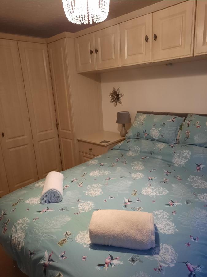 Redmire - 2 Bed 1St Floor Flat Overlooking Green Apartment Darlington  Bagian luar foto